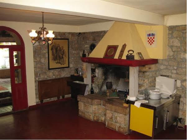 Bed And Breakfast Kolo Adults Only Novigrad Istria Exterior foto